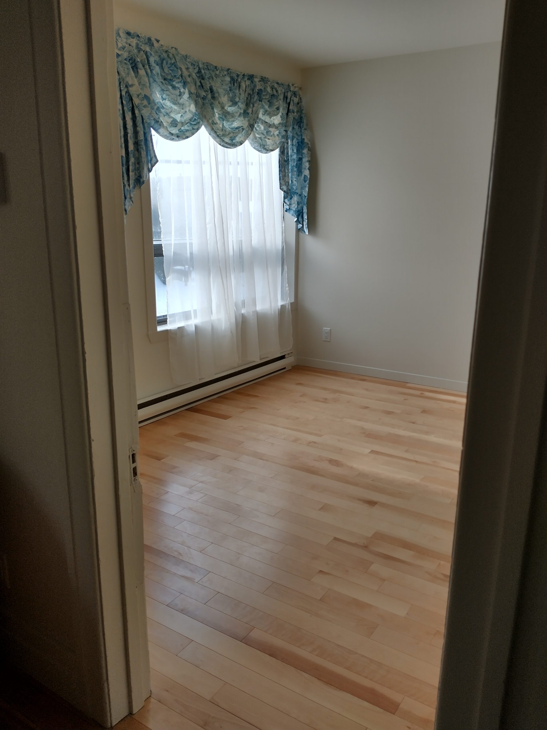 LOGEMENT À PARTAGER AUTONOME ST-EUSTACHE