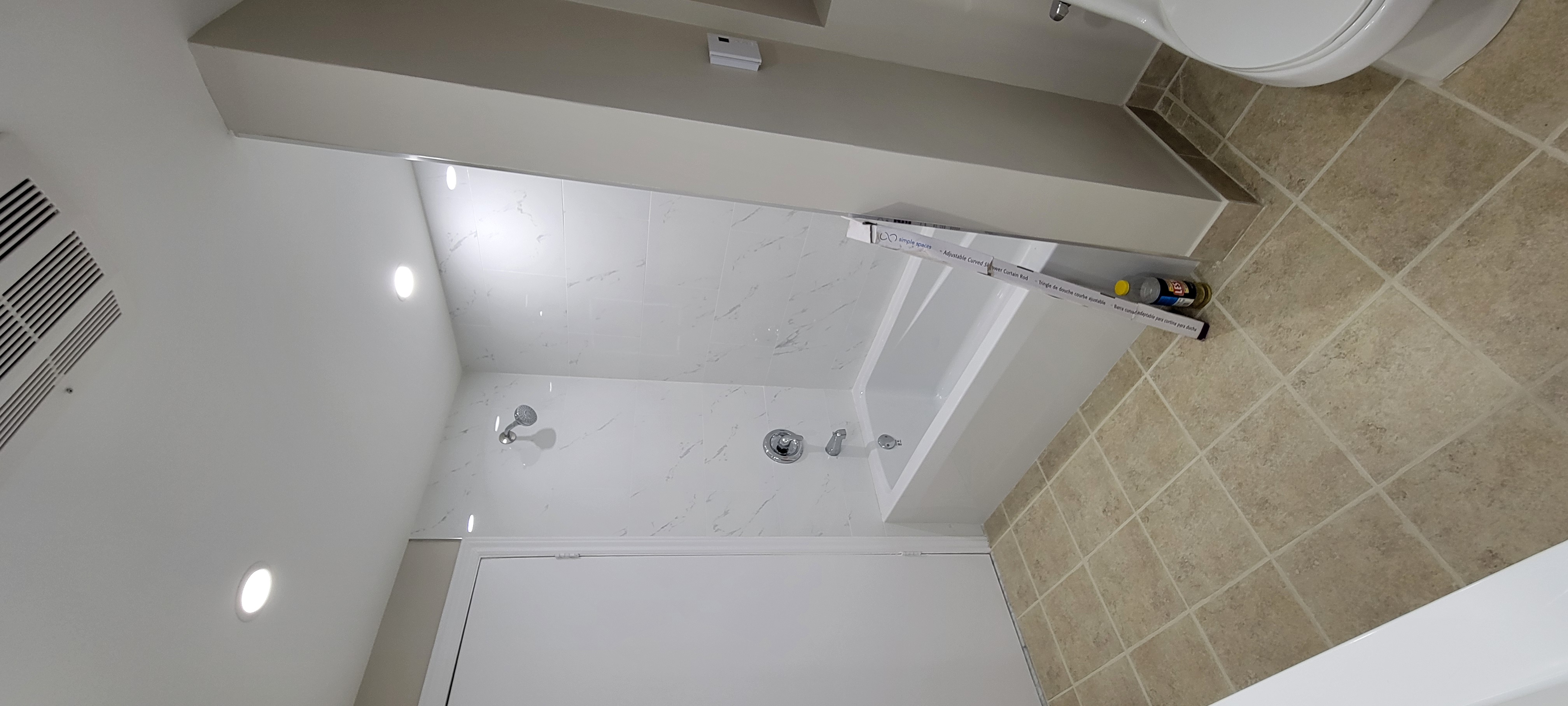 Logement au rez-de-chaussée 4 1/2 — photo 3