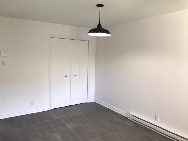 GRAND ET BEAU 4 1/2 À LOUER À LONGUEUIL